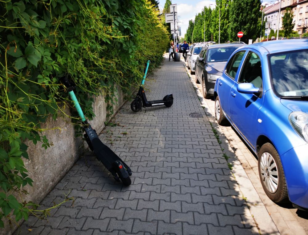 Hulajnogi W Krakowie Miasto Wprowadza Nowe Zasady I Op Aty